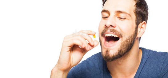 各年齡男生威而鋼用法指南：25歲、40歲、60歲該吃多少？安全劑量一次看懂！